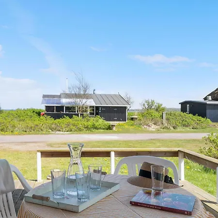 Front In With Wifi 펜션