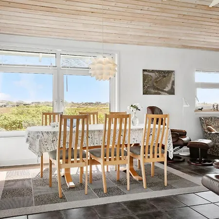 펜션 Front In With Wifi *